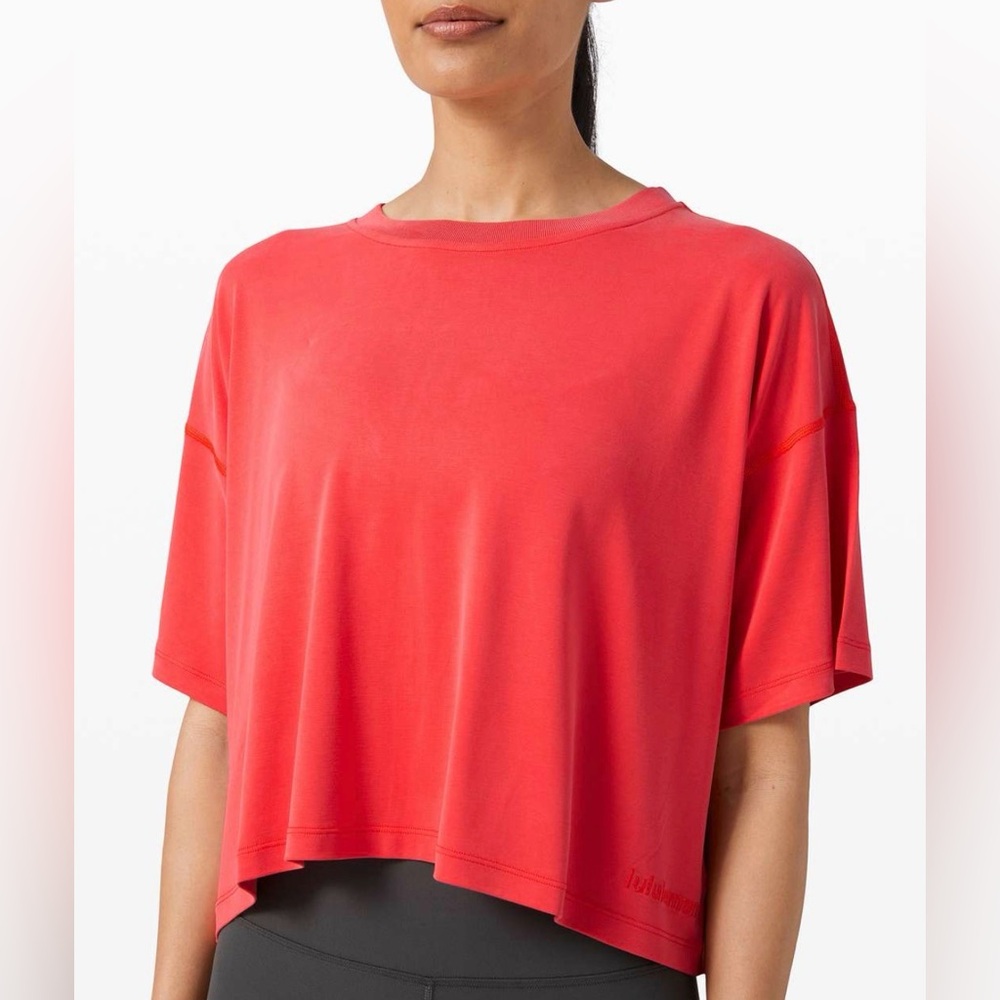 Lululemon Ease of It All Short Sleeve Tee